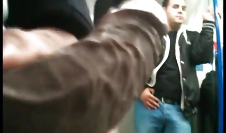 دستی از دانلود کلیپ سکسی جوردی دختر بلوند آماتور سکسی در پورنو آماتور داغ 2